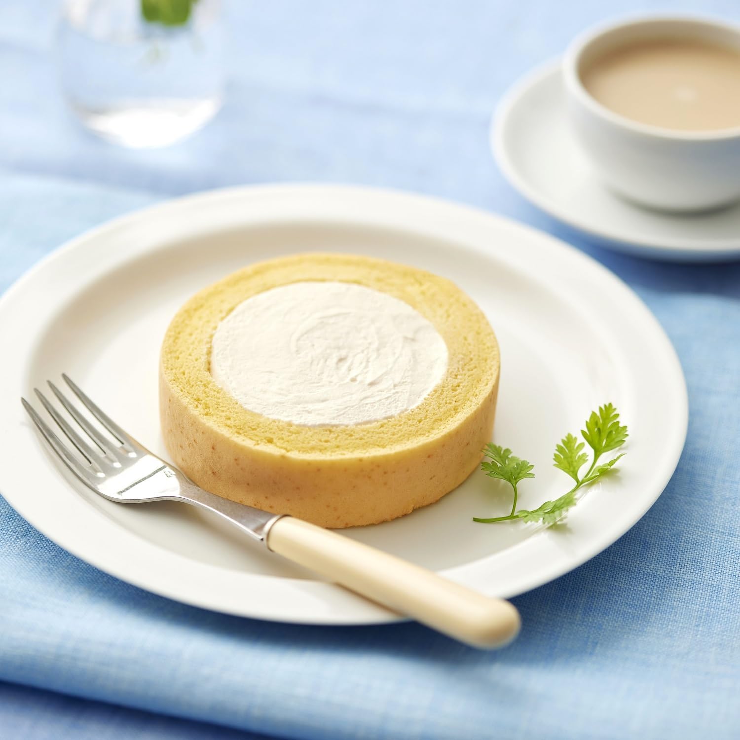 ふっくら・しっとり食感のスポンジ生地
原材料に小麦・乳製品・卵を使わず、ふっくら・しっとりとした食感のスポンジ生地を実現!